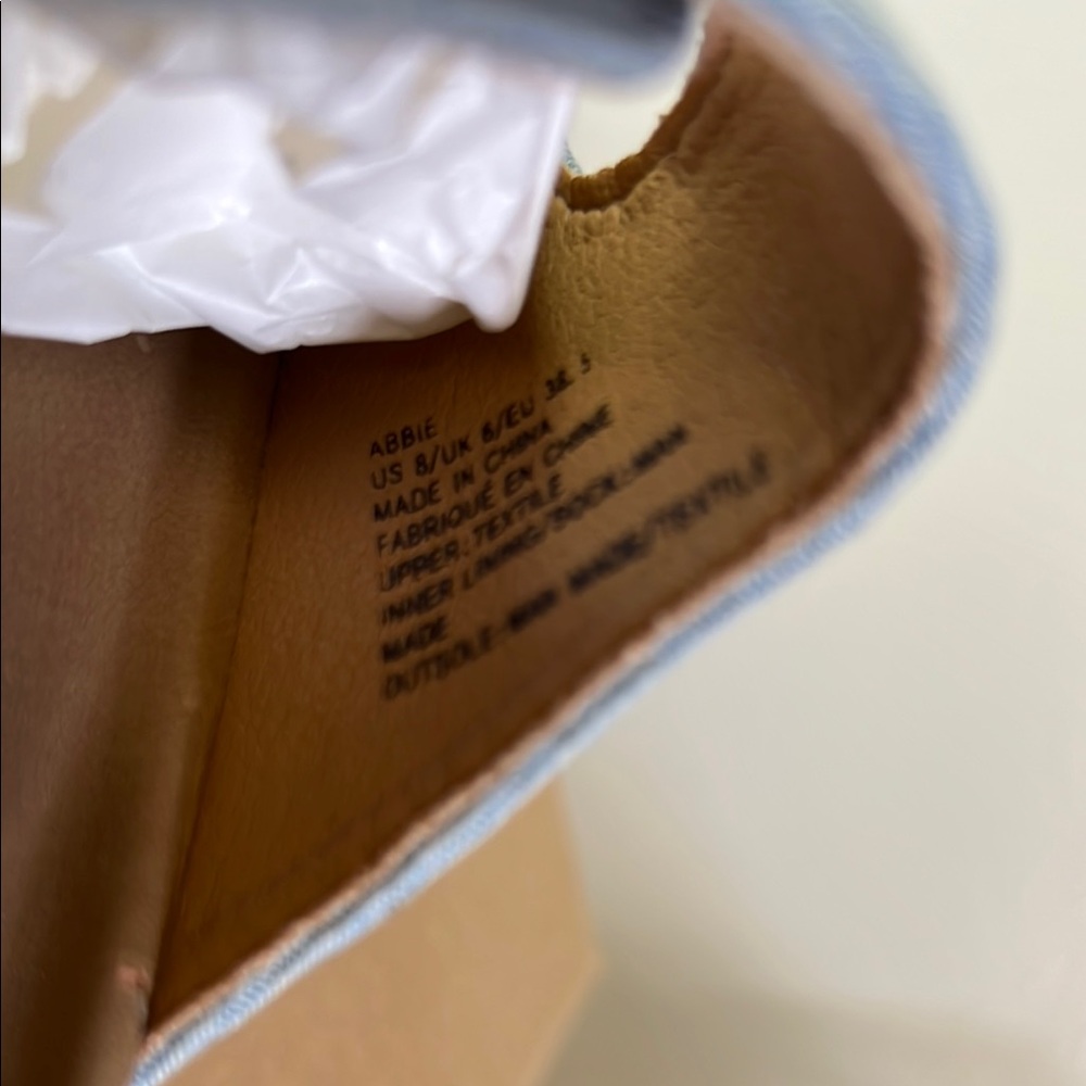 **NEW** JustFab Denim Blue Platform Slides with Gold Accents - Picture 3 of 4